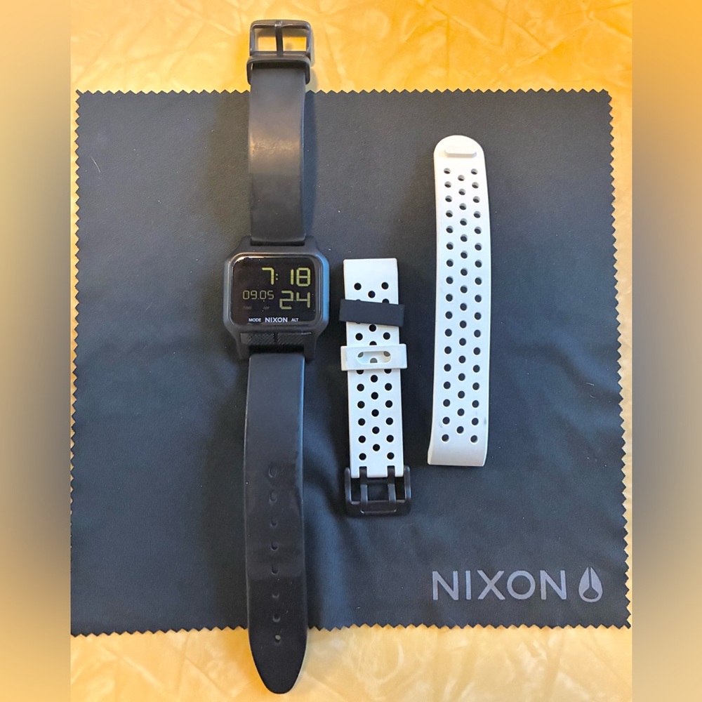 Nixon "Breathe Deep" The Heat 100m Black Digital Watch